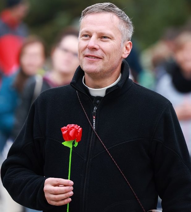 cropped-xPiotr2.jpg